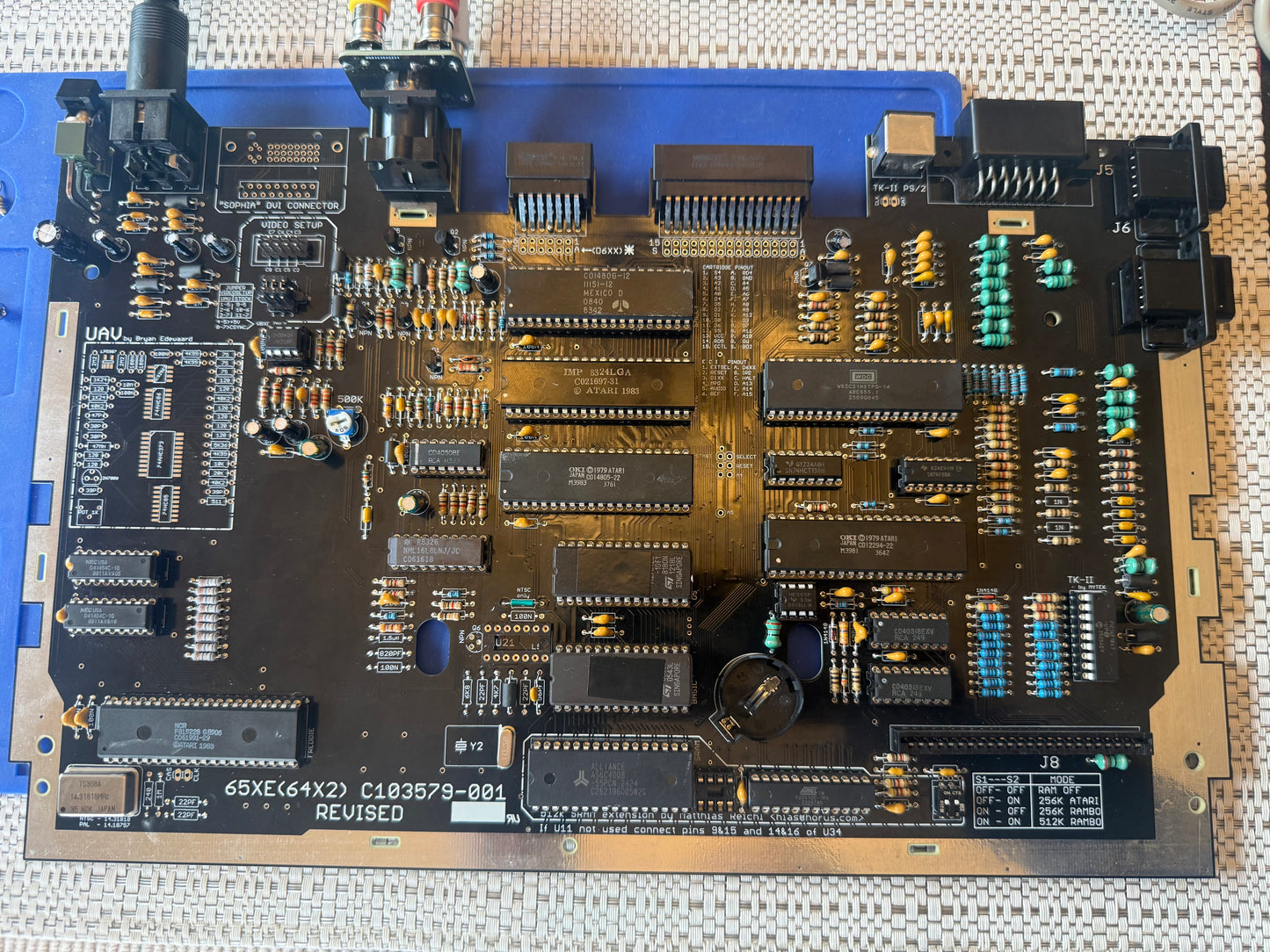 Atari 576XE - New Custom System Built in 130XE Factory Case